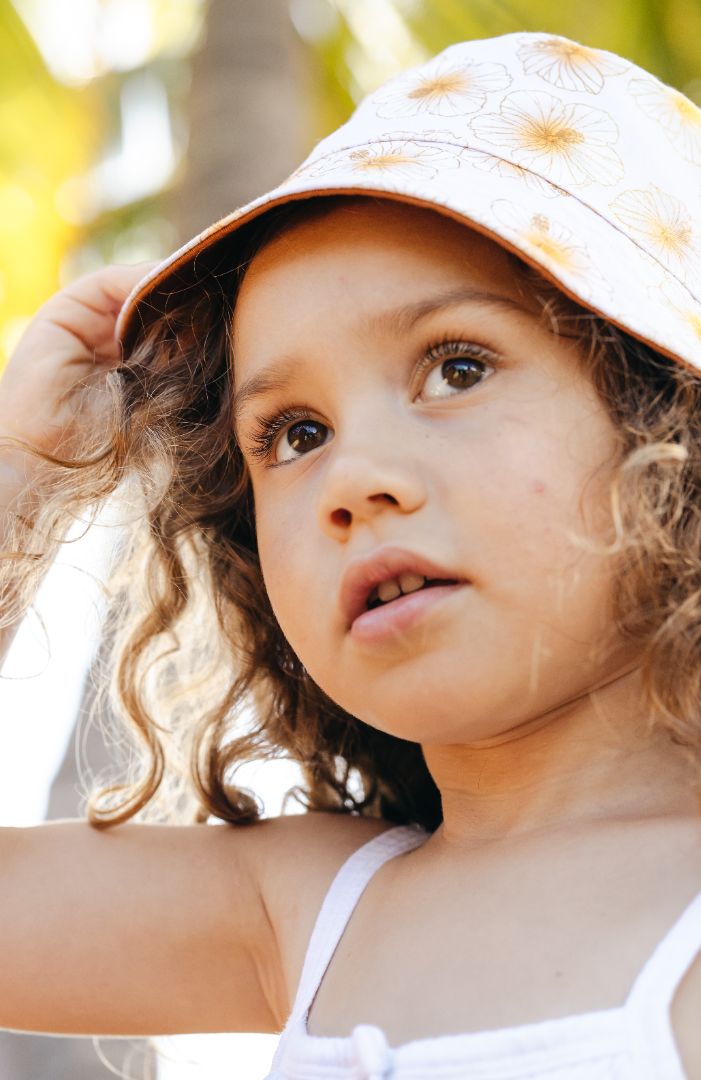 Pop-Up Mākeke - Tag Aloha - Keiki Reversible Bucket Hat - Catch a Tan - Solid Side