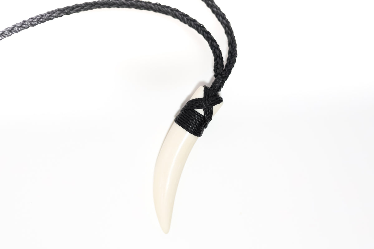 Large Carved  Pendant Necklace Makau