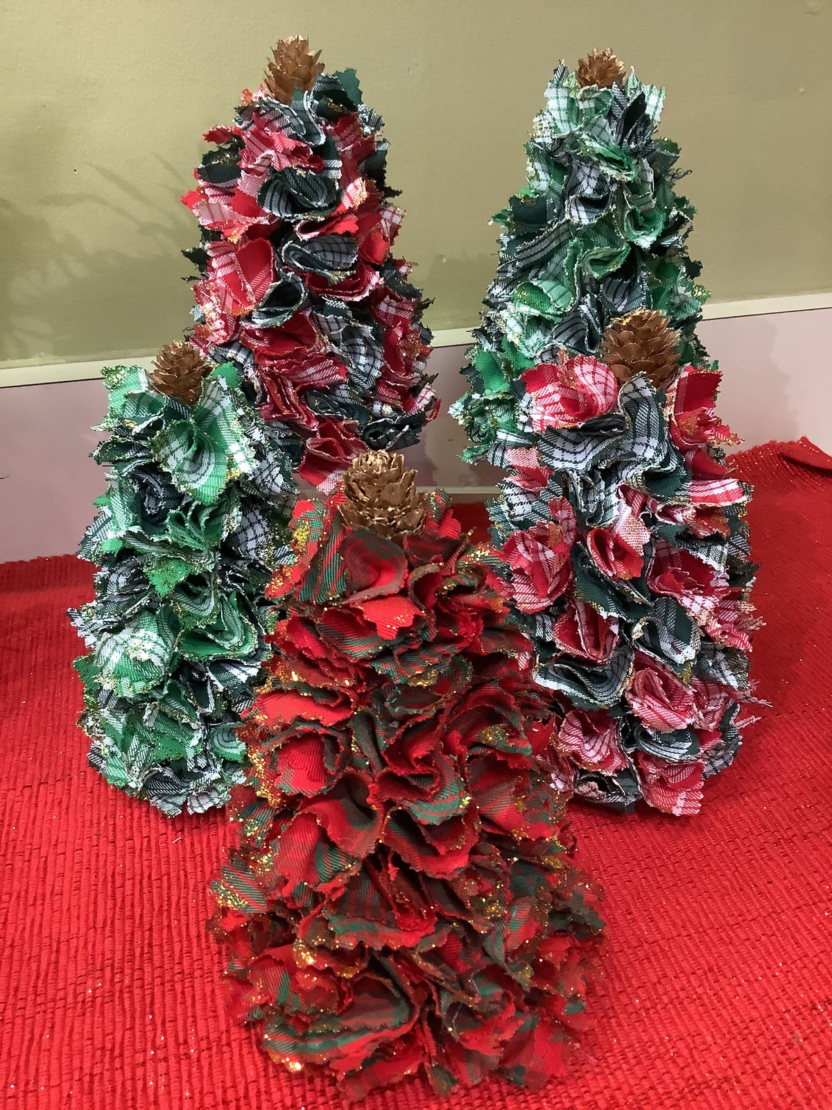 Malulani Palaka Christmas Tree 8 inch
