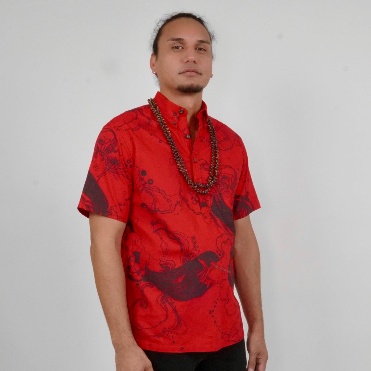 Pull Over Aloha Shirt | Dream Ladies | Black on Red