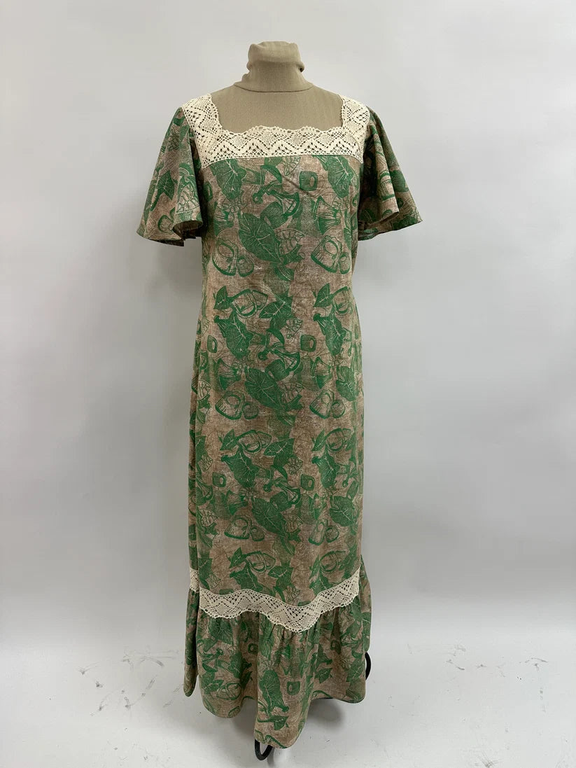 Conne Poi Pounder Green on Print Dress