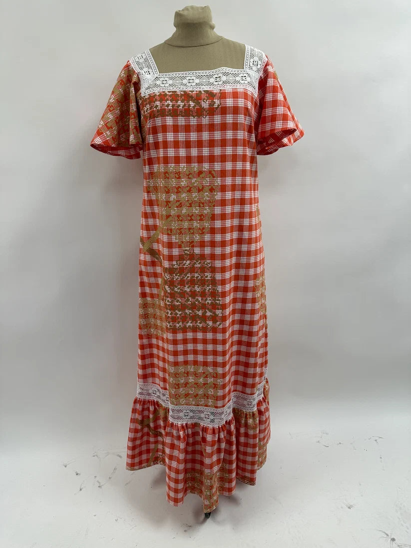Conne Lauhala Fans Orange Palaka Dress