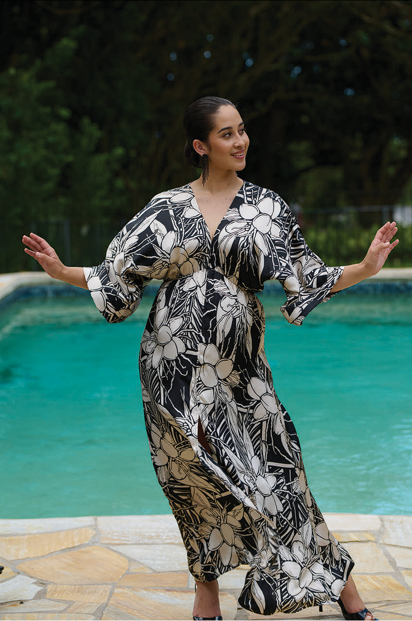 Kaulu Maxi Dress