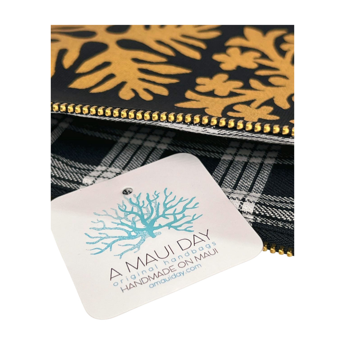 Pop-Up Mākeke - A Maui Day Original Handbags - Handprinted Small Handbag - Gold Quilt on Black Canvas - Inside