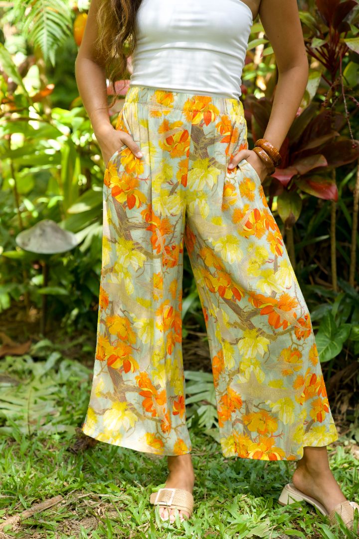 Pop-Up Mākeke - David Shepard Hawaii - Watch for Sharks Palazzo Pants - Close Up