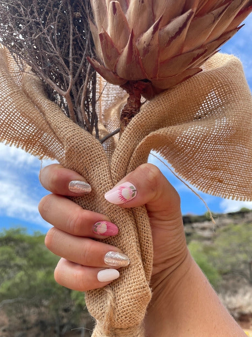 Gel Nail Strips - Mokulehua x Iwi Nails: King Protea