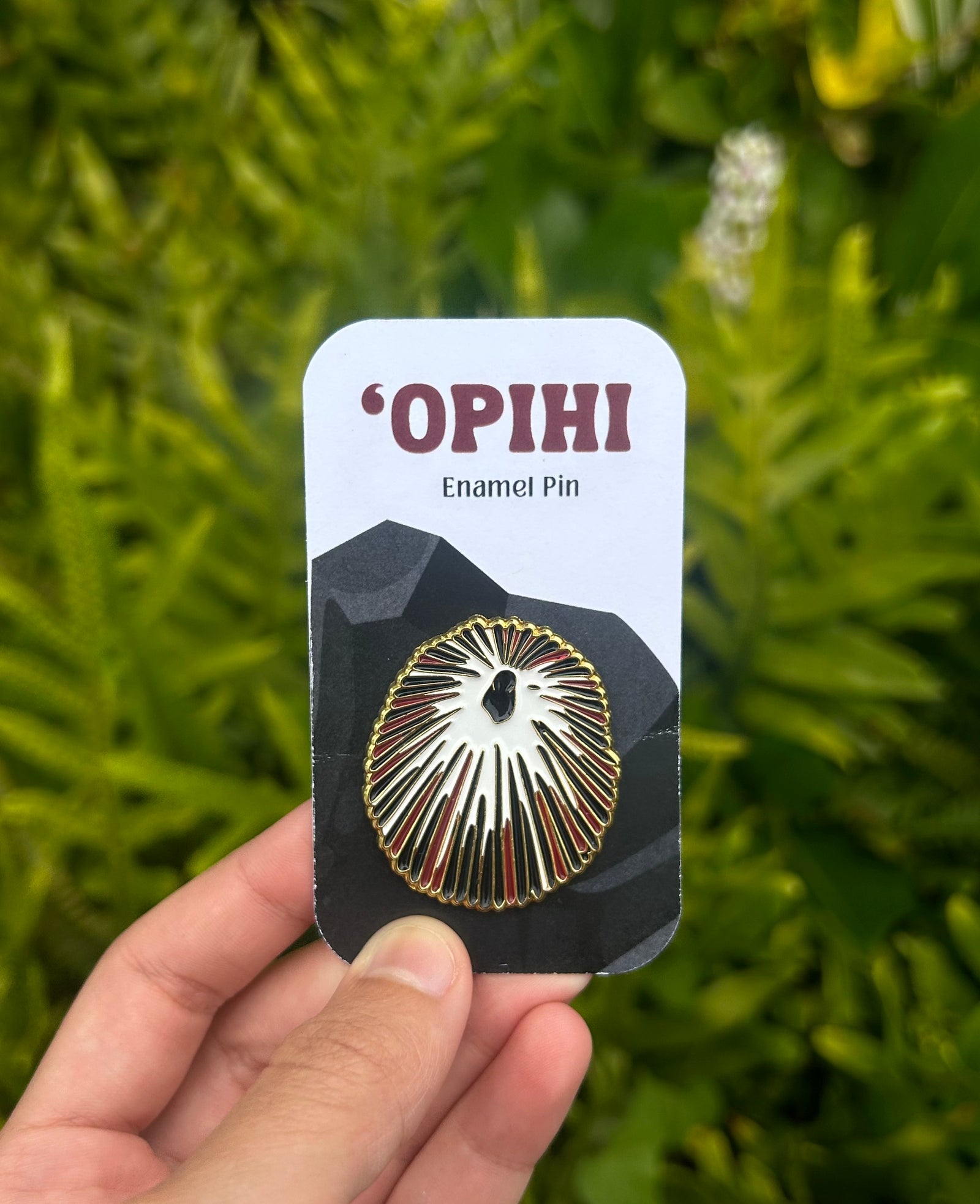 Pop-Up Mākeke - Mahea Leah - 'Opihi Enamel Pin - Front View