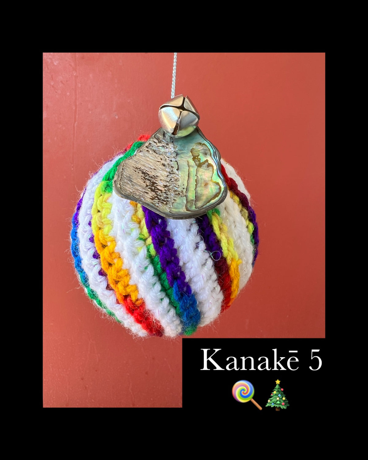 Pop-Up Mākeke - Pawehi Creations - Christmas Bauble Candy Swirl Ornament - Style #5