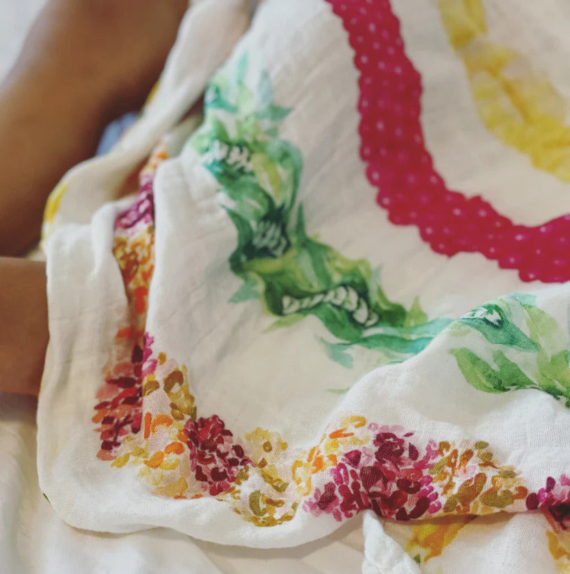 Pop-Up Mākeke - The Keiki Department - Bamboo Muslin Baby Swaddle Blanket - Lei Poinaole - Front View