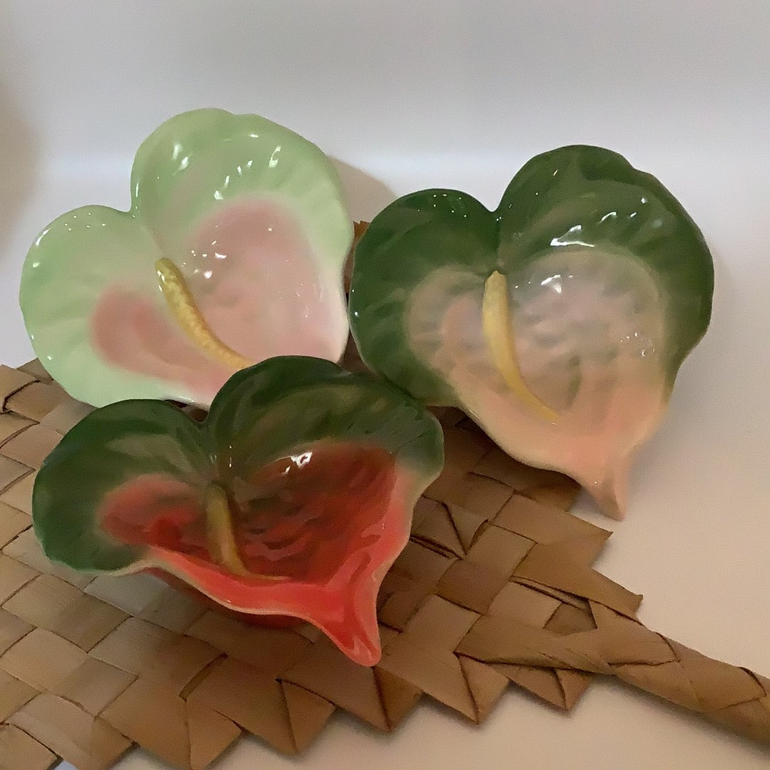 Ceramic Flower Dish Jeanne Nichols