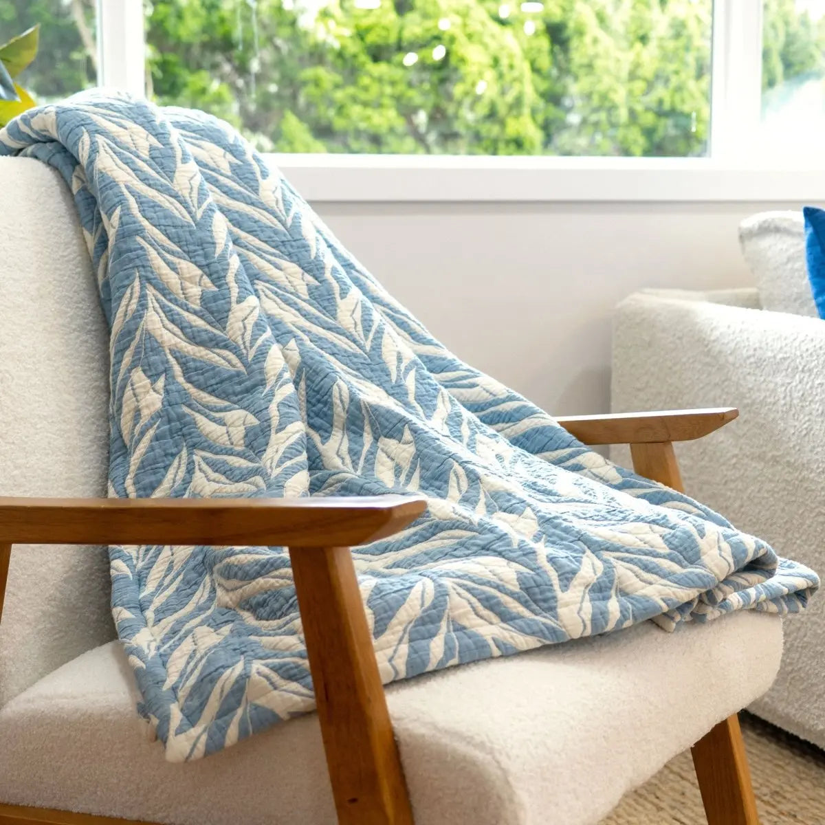 Kī Matelasse Throw