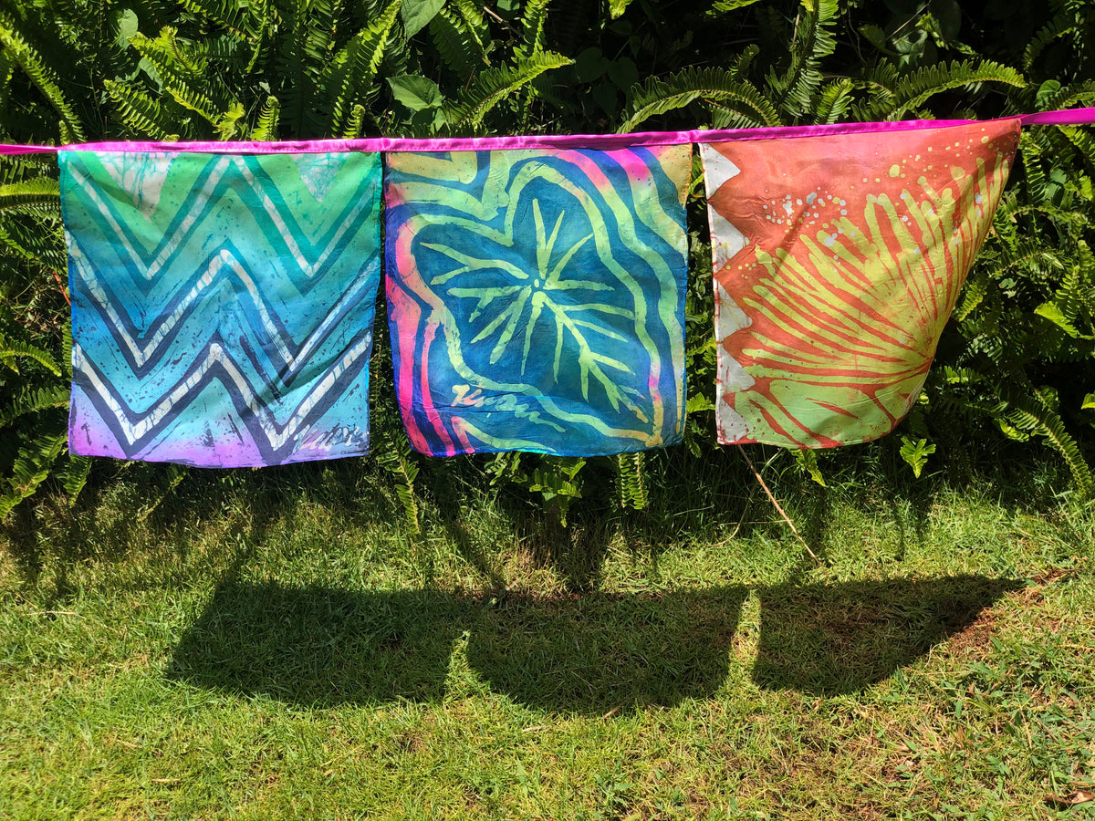 Pop-Up Mākeke - Kupu A'e Molokai - Hae Pule Aloha (Prayer Flags) - Aloha (Love)- Kalo (taro), Hoʻihi (respect), ʻOhiʻa Lehua (Lehua Flower)