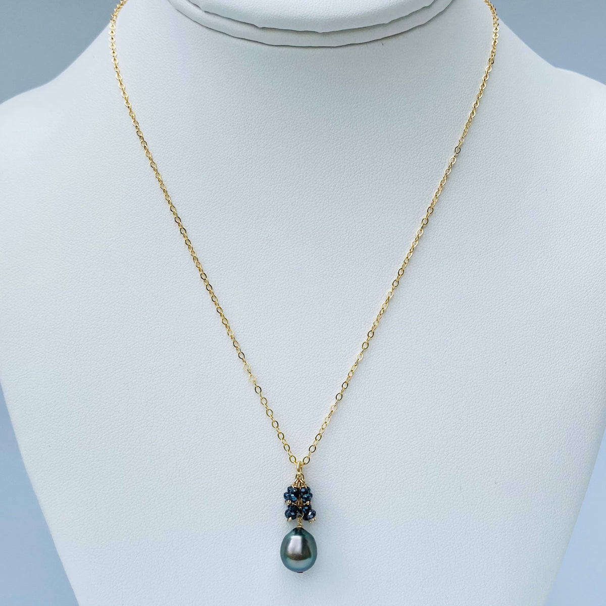 Pop-Up Mākeke - Stacey Lee Designs - Blackjack Tahitian Pearl Necklace - Front View